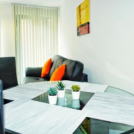 2 Bed Ensuite With Balcony And Free Onsite Secure Parking Manchester Zewnętrze zdjęcie