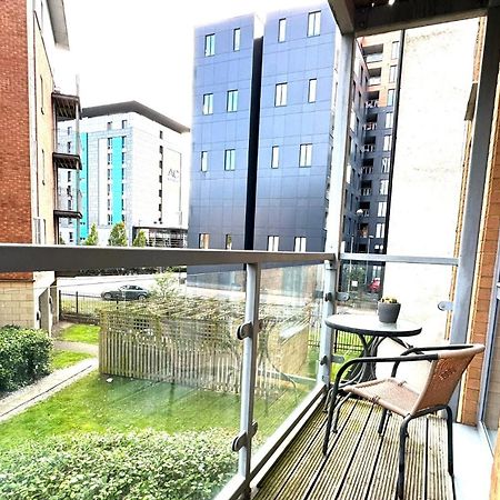 2 Bed Ensuite With Balcony And Free Onsite Secure Parking Manchester Zewnętrze zdjęcie