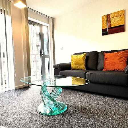 2 Bed Ensuite With Balcony And Free Onsite Secure Parking Manchester Zewnętrze zdjęcie