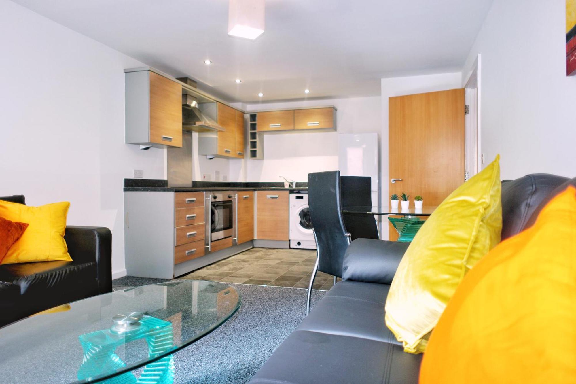 2 Bed Ensuite With Balcony And Free Onsite Secure Parking Manchester Zewnętrze zdjęcie